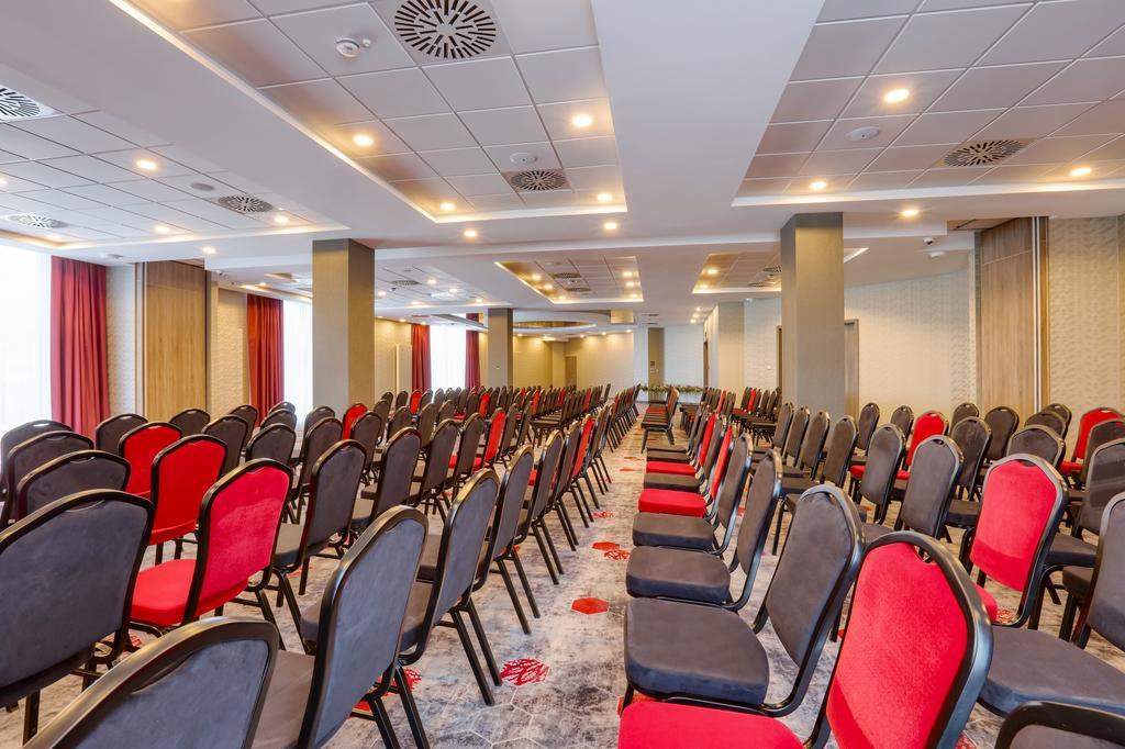 Ibis Styles Nowy Sacz Hotel Eksteriør billede