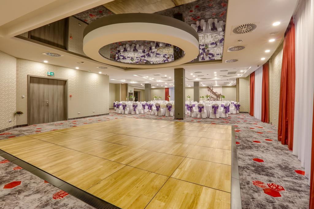 Ibis Styles Nowy Sacz Hotel Eksteriør billede